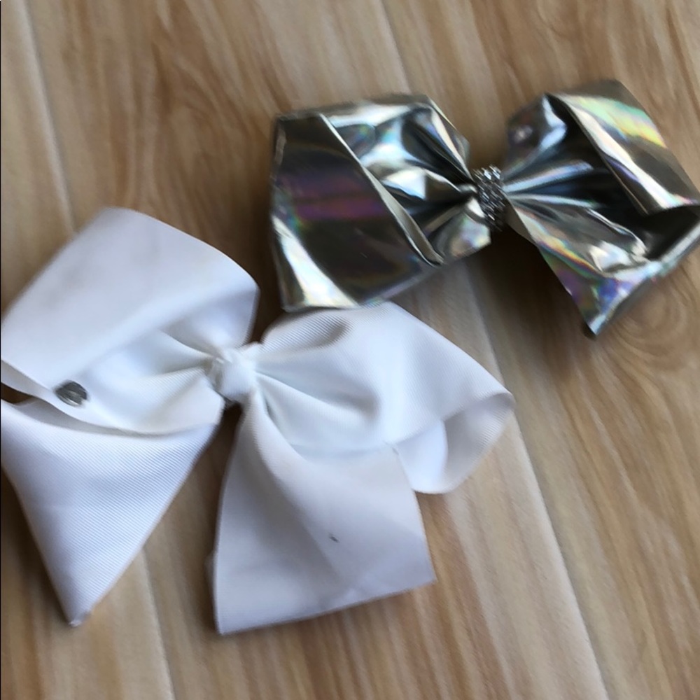 Set of 2 - jojo Siwa hair bow - white and silver